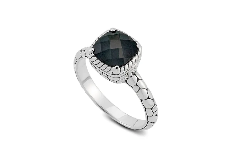 Petal carved rings-Segara Ring- Black Spinel