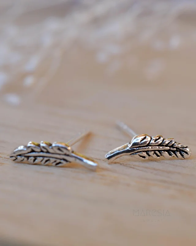 Bead braid earrings-Leaf Stud Earrings ~ Sterling silver 925 ~ SME076