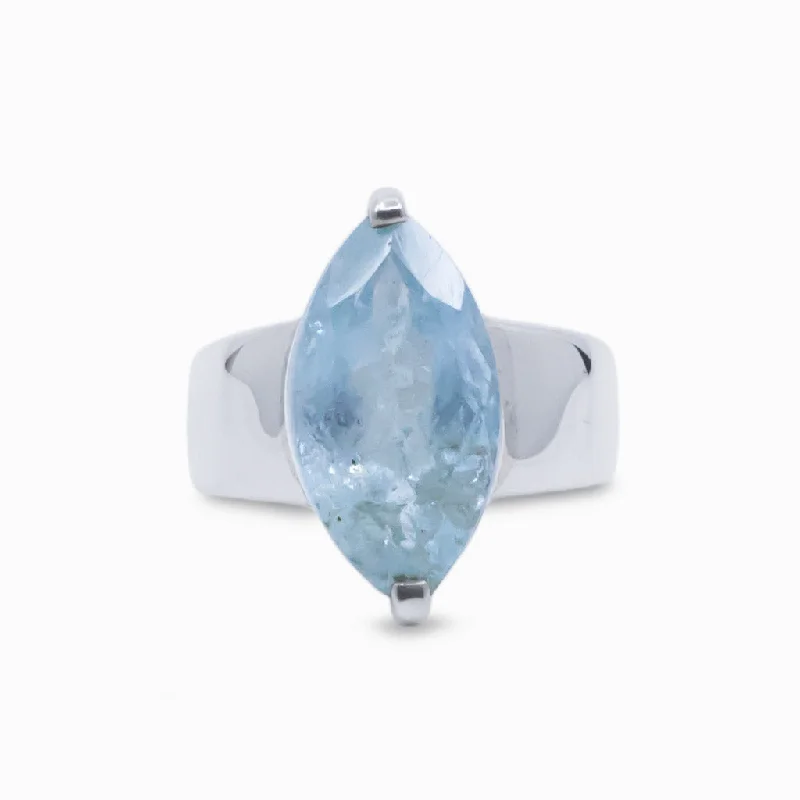 Sleek form rings-Aquamarine Ring