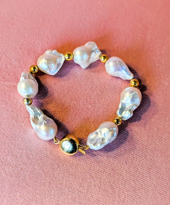 Yaron Morhaim Baroque Pearl Bracelet