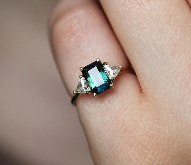 Tri-tone engagement rings-Trina Bicolor Teal Sapphire Diamond Ring