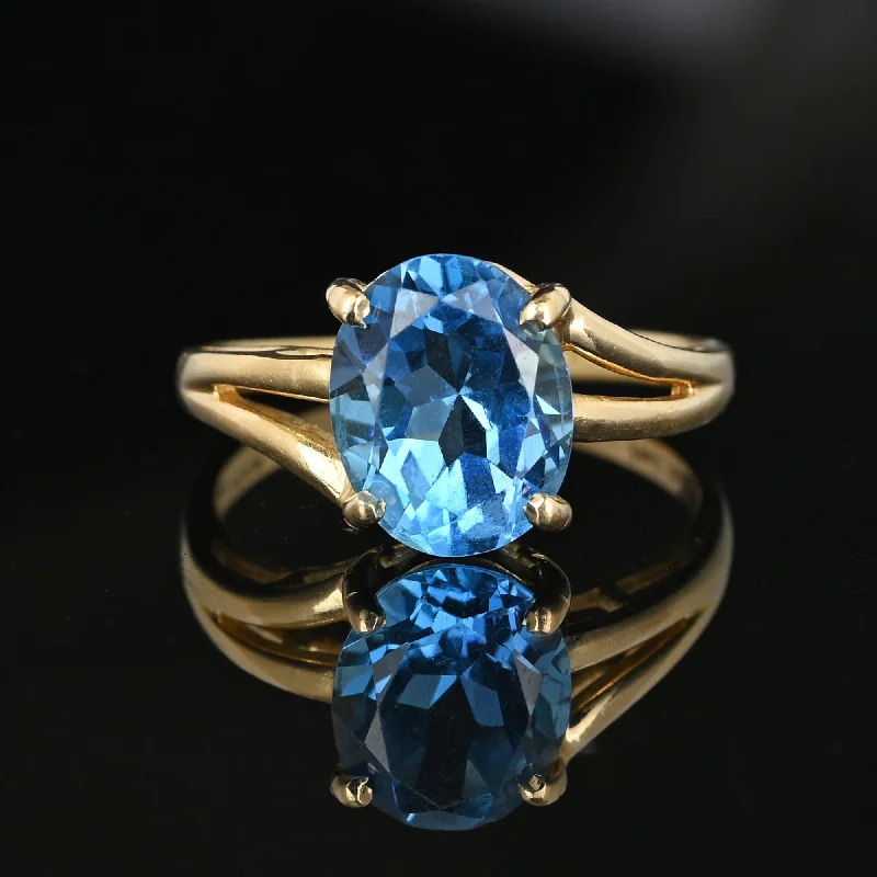 Rough texture rings-Vintage MidCentury 14K Gold Oval Blue Topaz Ring