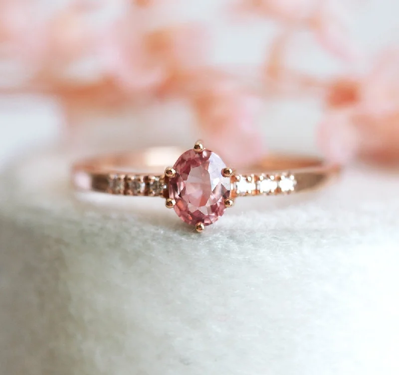 Oval diamond engagement rings-Padparadscha Peach Sapphire Diamond Ring