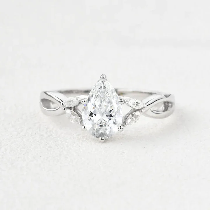 Round diamond engagement rings-1.0ct Pear Shaped Lab Grown Diamond Ring